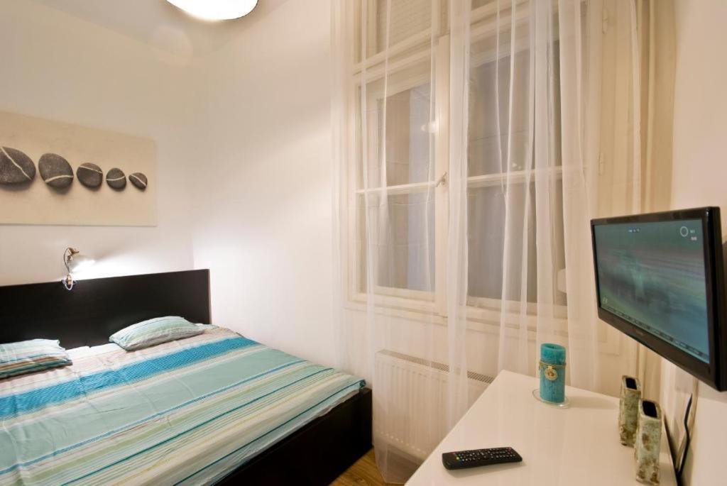 Balcony Apartment Budapest Exterior photo
